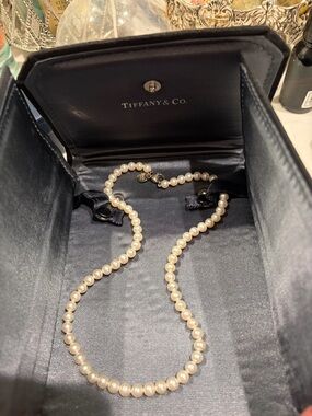 Tiffany & Co. Pearl Strand Necklace with Silver Clasp - White